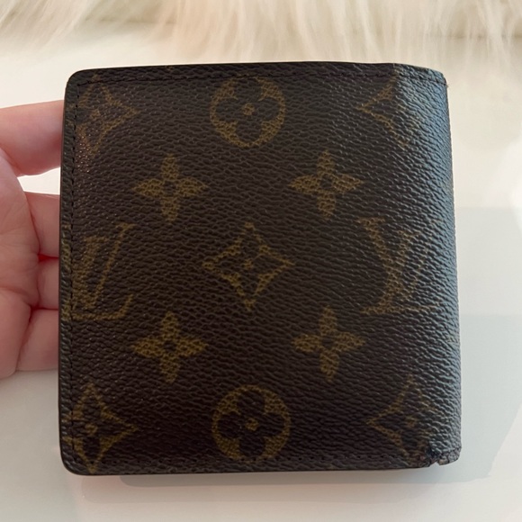 AUTHENTIC LOUIS VUITTON MONOGRAM MARCO WALLET - Picture 3 of 17